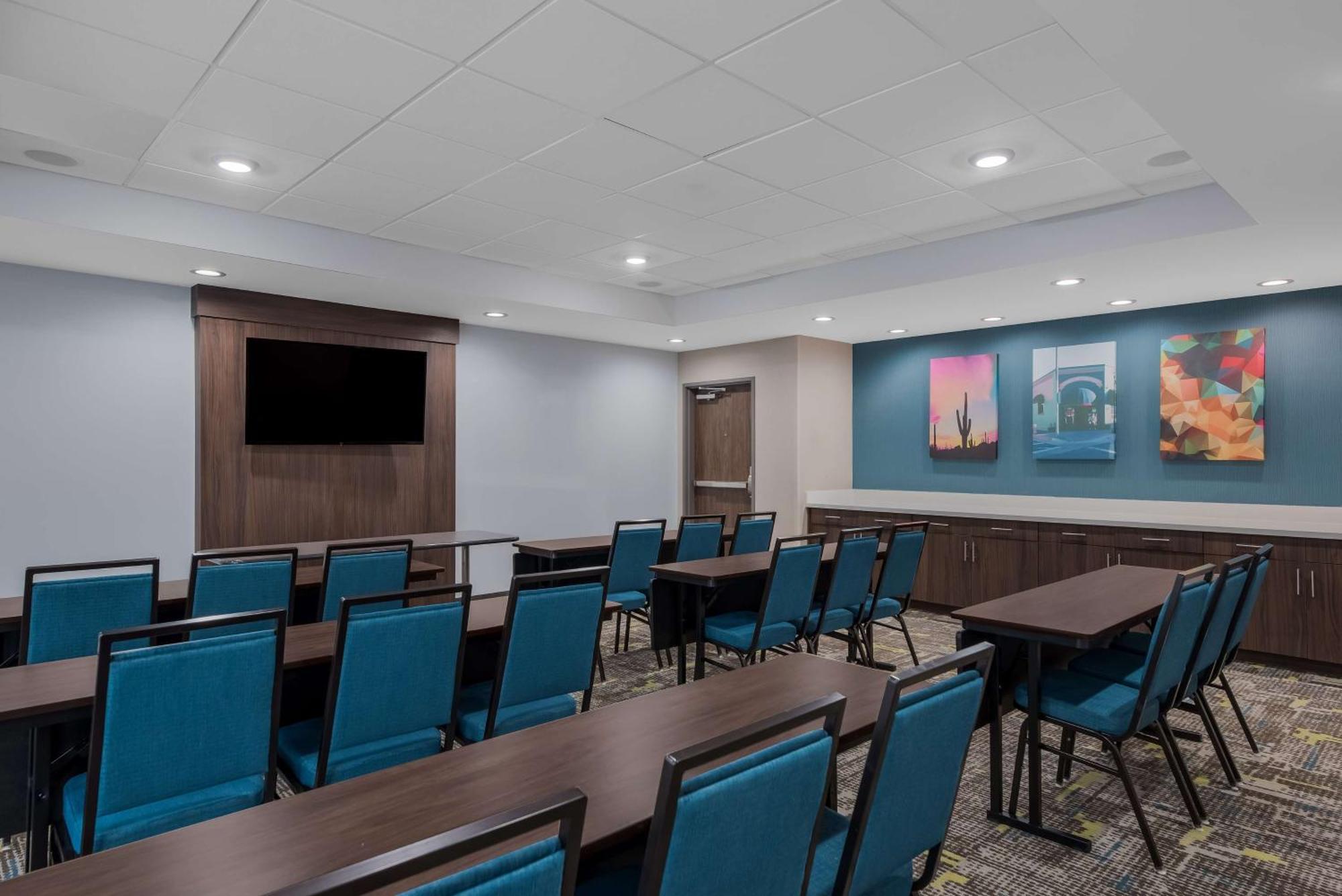 Hampton Inn By Hilton Вильямс Экстерьер фото